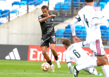 El Antequera CF pierde en Valdebebas tras adelantarse en el marcador