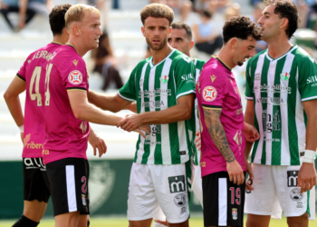 Antequera CF y Cartagena firman tablas en El Maulí