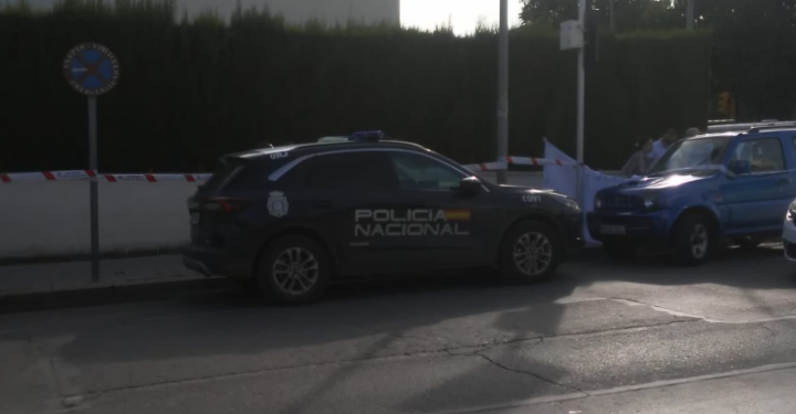 Fallece un hombre de 86 años tras desplomarse junto al centro de salud II de Lucena