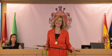 Rosario Andújar encabezará la candidatura del PSOE al Senado por Sevilla