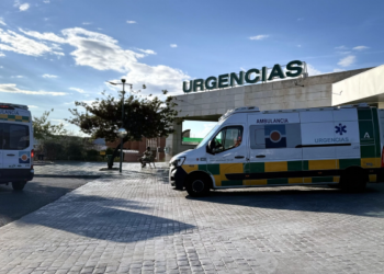 Denuncian demoras de horas en los traslados desde el Hospital de Antequera