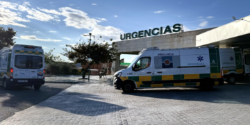 Denuncian demoras de horas en los traslados desde el Hospital de Antequera